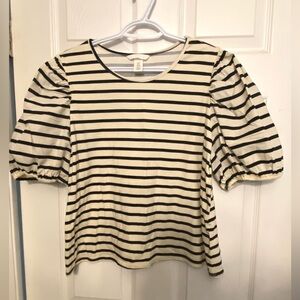 XL H&M Cream and Black Puff Sleeve Top